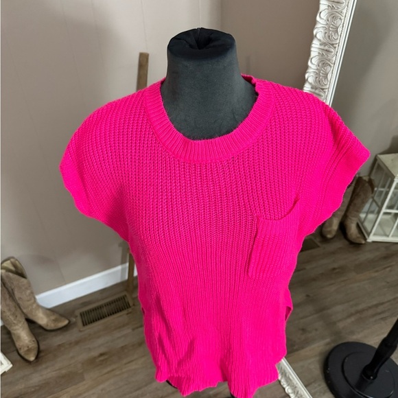 Haptics • Hot Pink Loose Knit Sleeveless Sweater - Picture 8 of 9